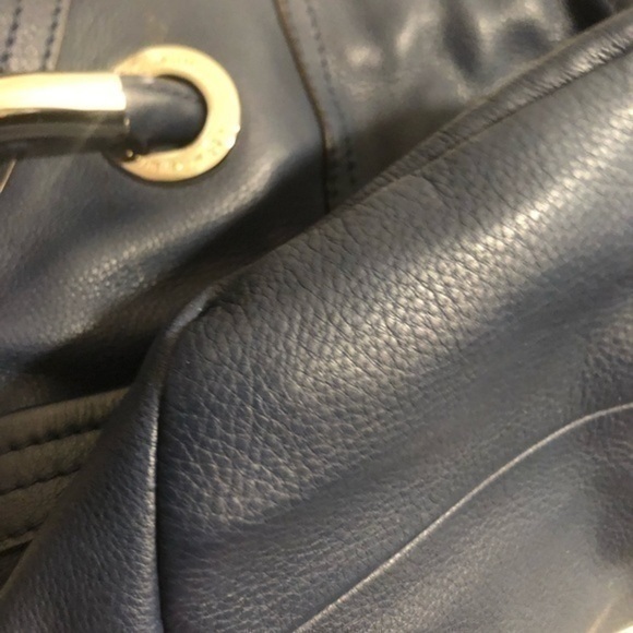 B makowsky blue leather zipper tote bag - Picture 5 of 11